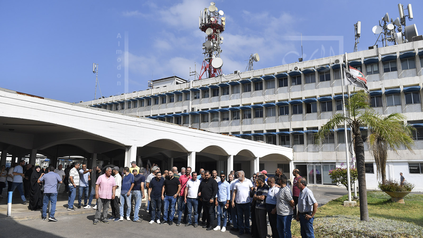 موظّفو أوجيرو يرفعون إضرابهم: ماذا عن خدمة الاتصالات والإنترنت؟