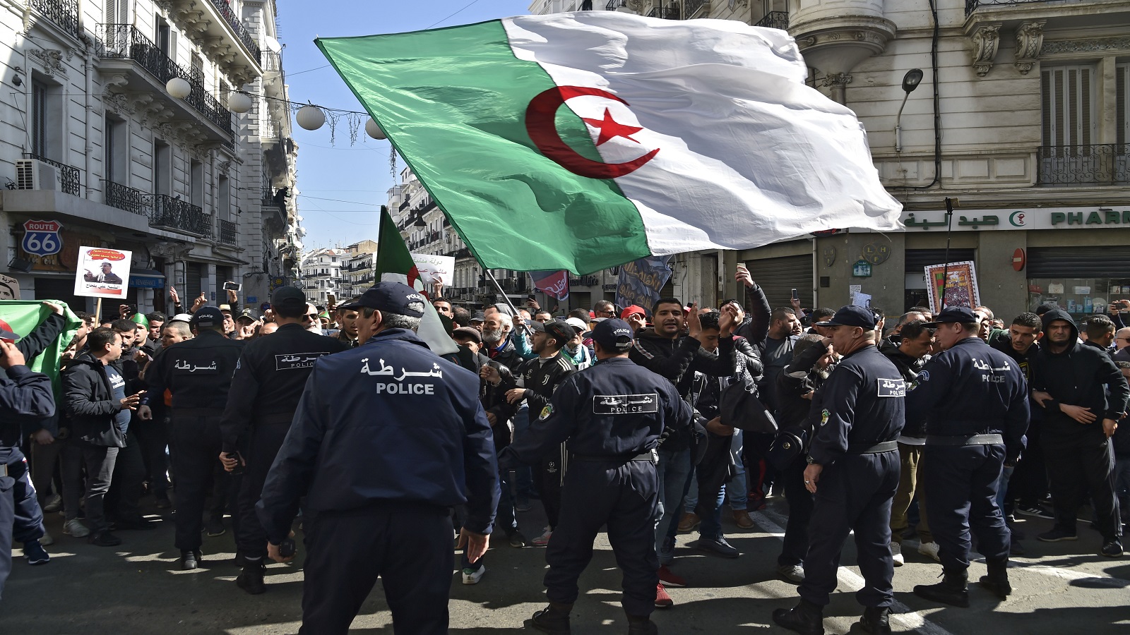 الجزائر 2019: من الحراك إلى الانتخابات