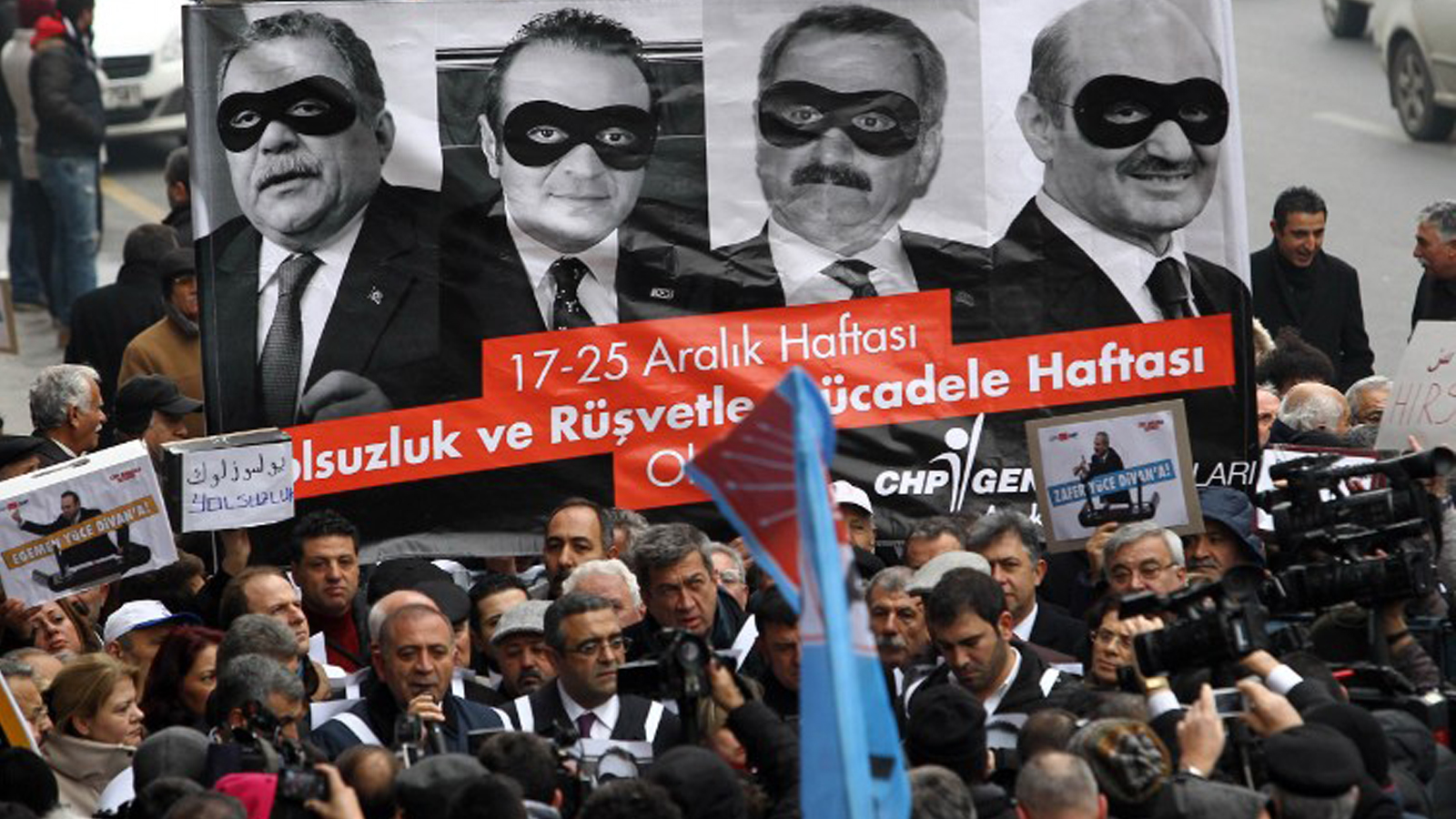 فصل جديد من الحرب بين أردوغان وغولن