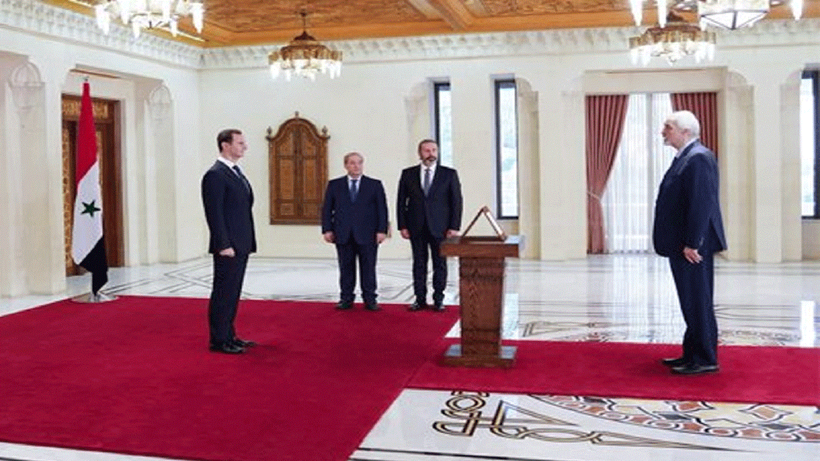 الأسد يخفض رتبة الجعفري ويعينه سفيراً في موسكو