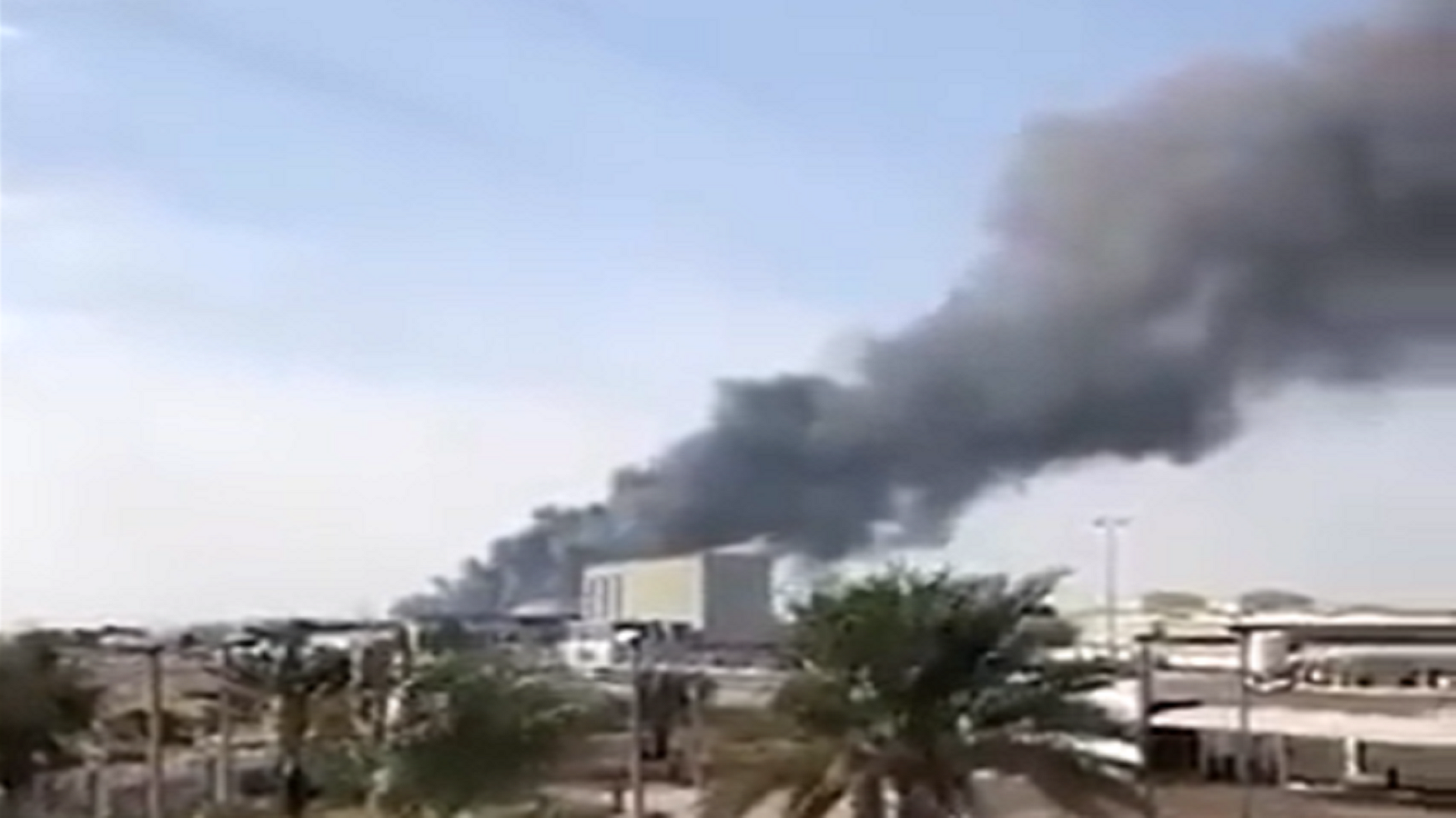 هجوم حوثي بطائرات مسيّرة على مطار أبوظبي