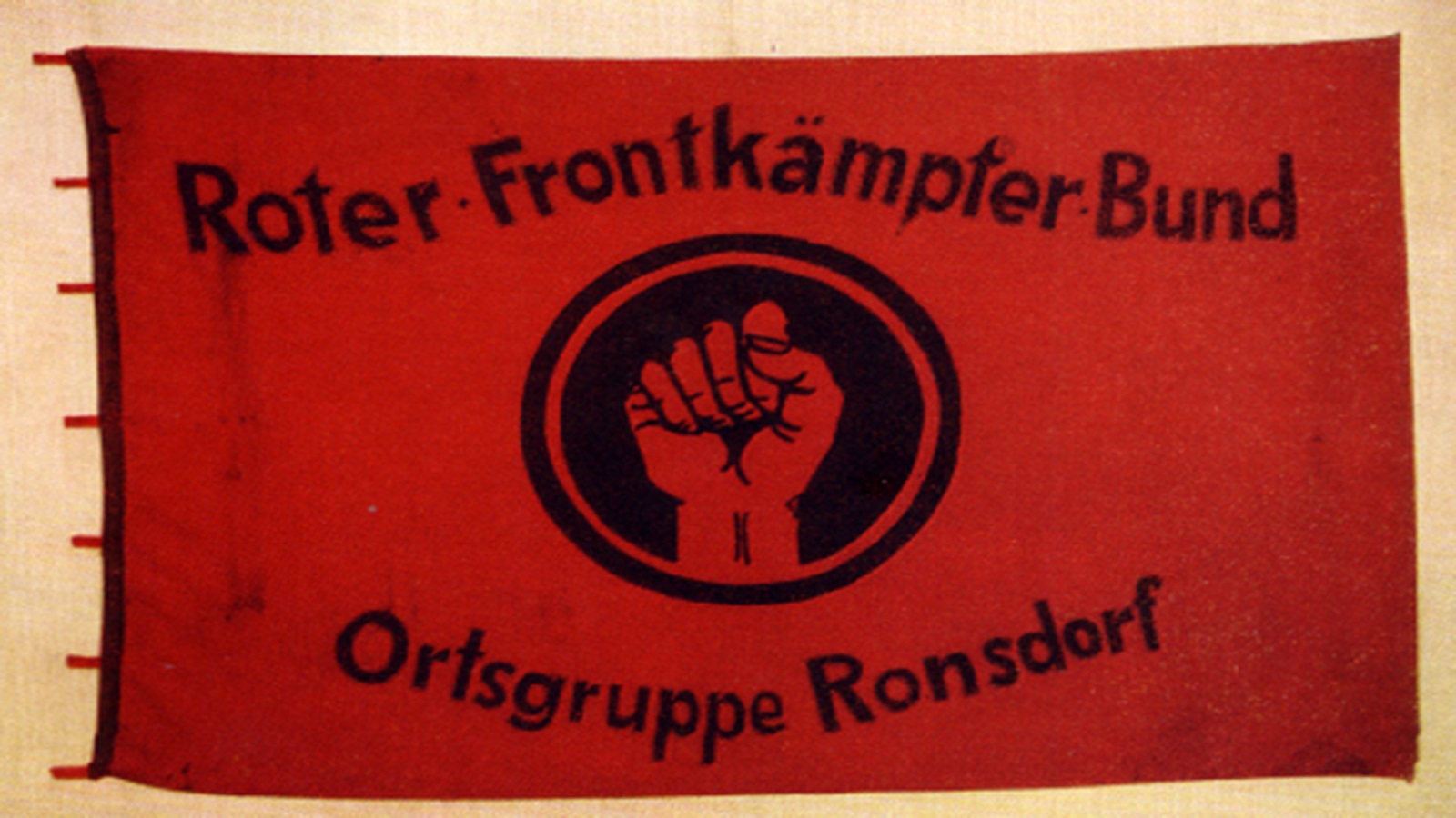 شعار "جمعية مقاتلي الجبهة الحمراء"، 1924.