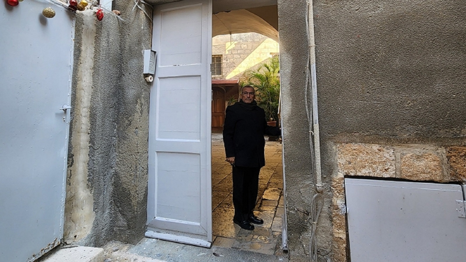 "عرب 48": مخطط اسرائيلي للاستيلاء على كنيسة عكا المارونية