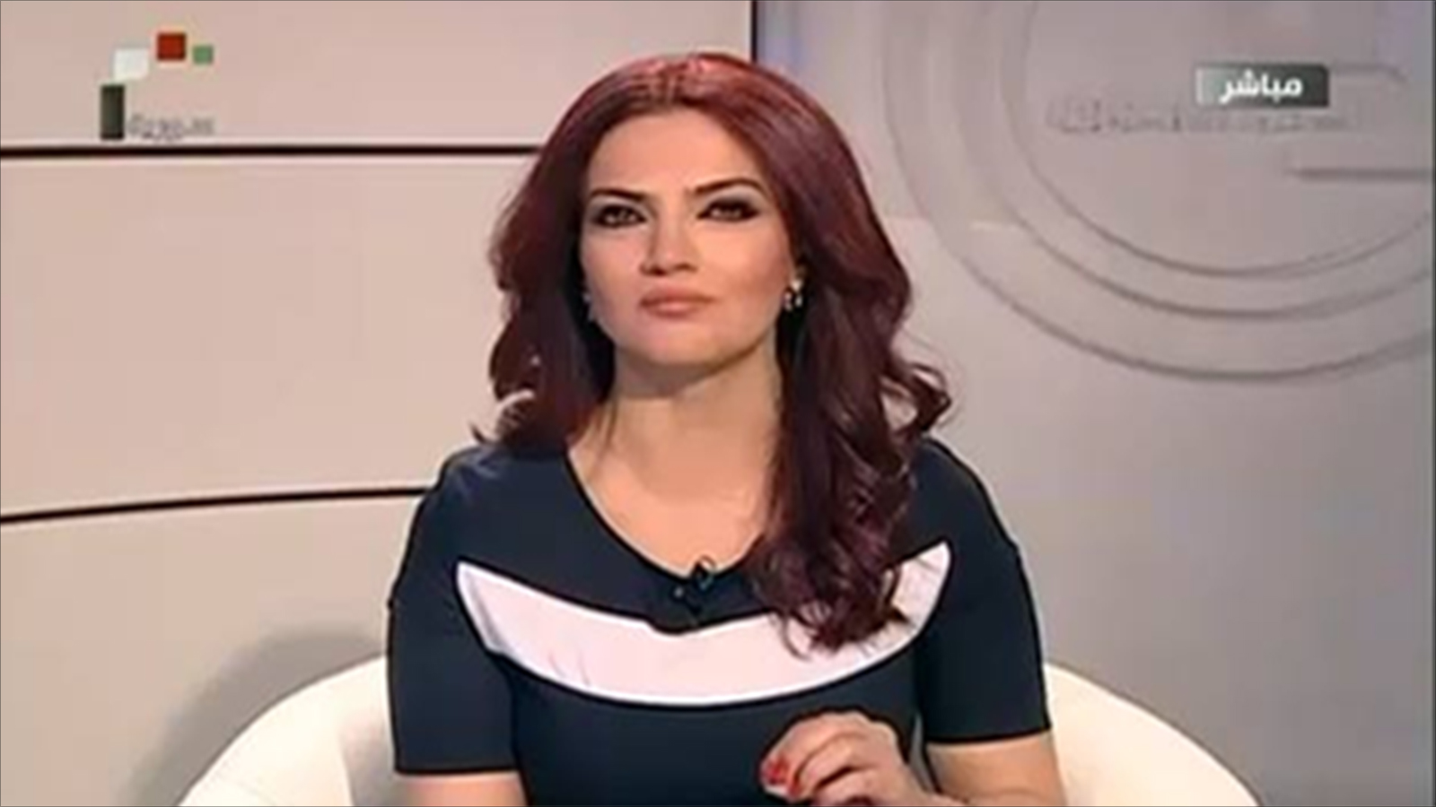 درعا:"الامن السياسي"يعتقل زوجة معارض..وكنانة حويجة تُطلقها