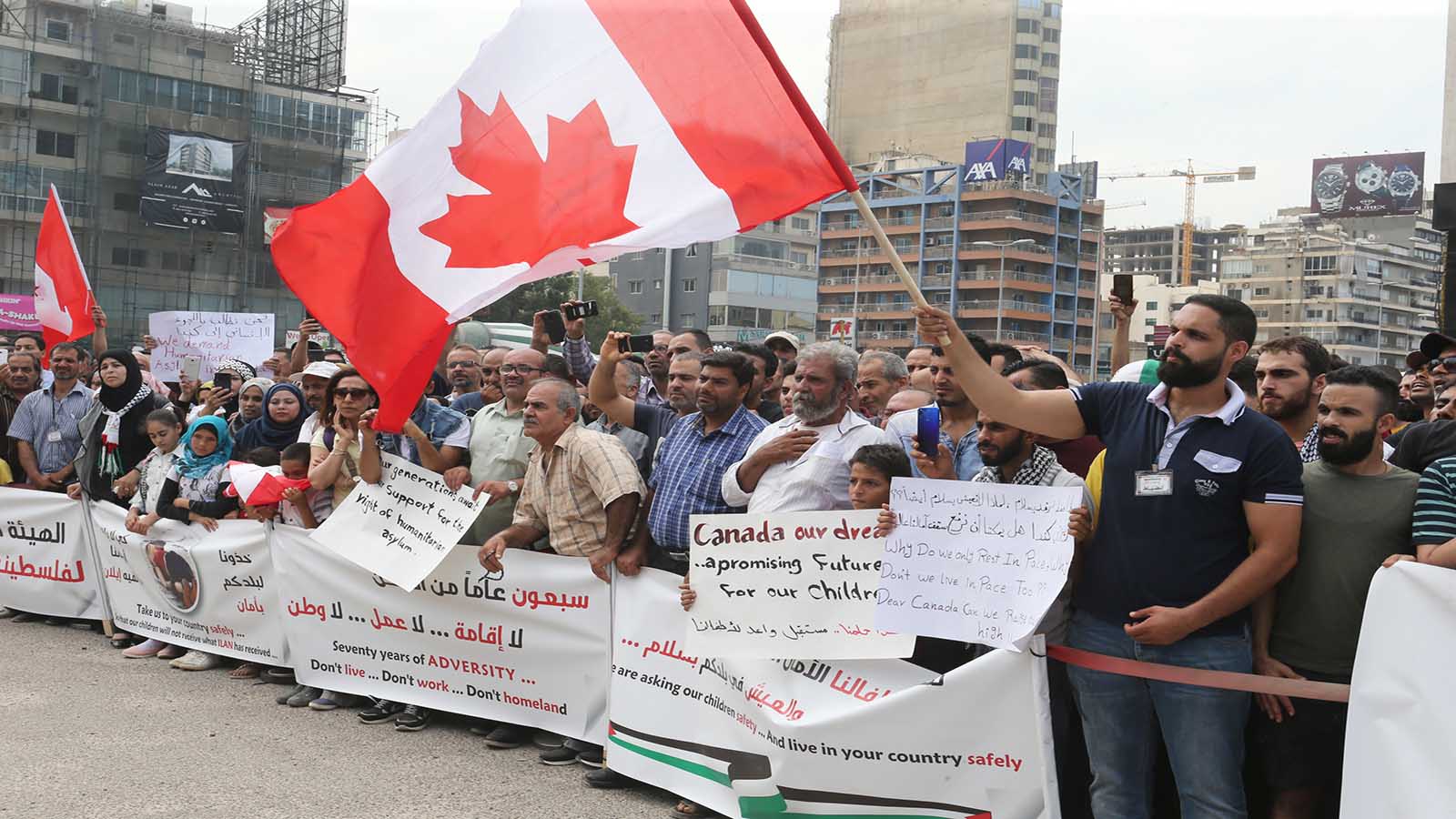 فلسطينيو لبنان يطالبون كندا: انقذونا من هذا البلد