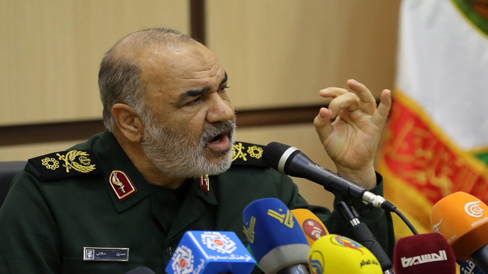 إيران:واشنطن تلغي الاستثناءات.. وتمنح اعفاءات بملف الحرس