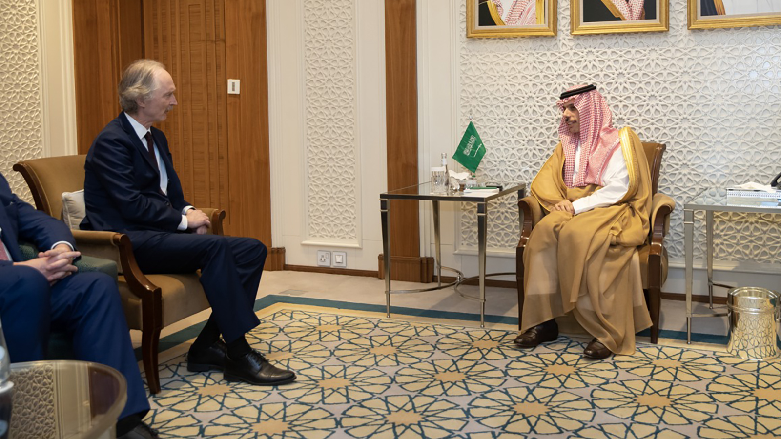 بيدرسن يلتقي وزير الخارجية السعودية..للدفع نحو الحل في سوريا