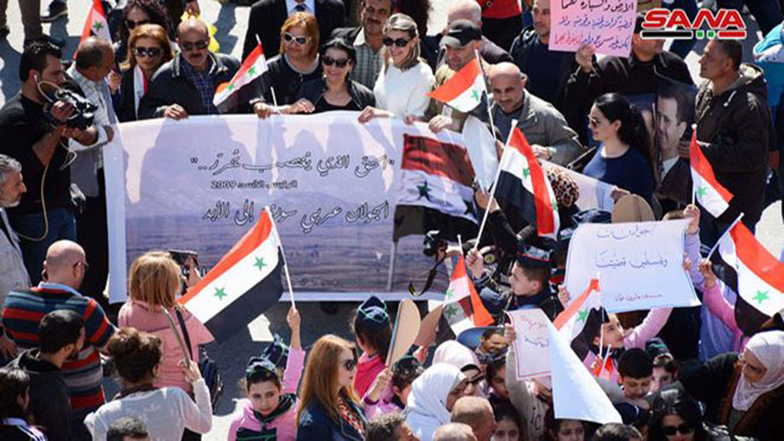 مسيرة الغضب للجولان: اللاذقية تغني "آه يا حنان"