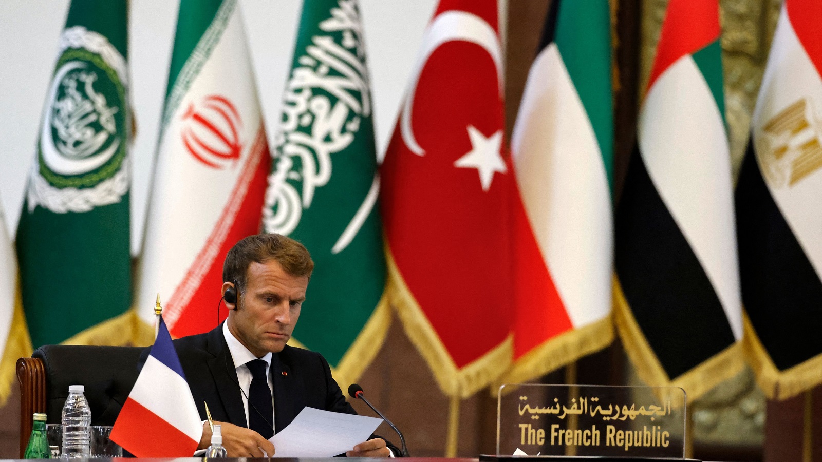 ماكرون وحزب الله على خط بيروت-بغداد: مكاسب إيران وفرنسا