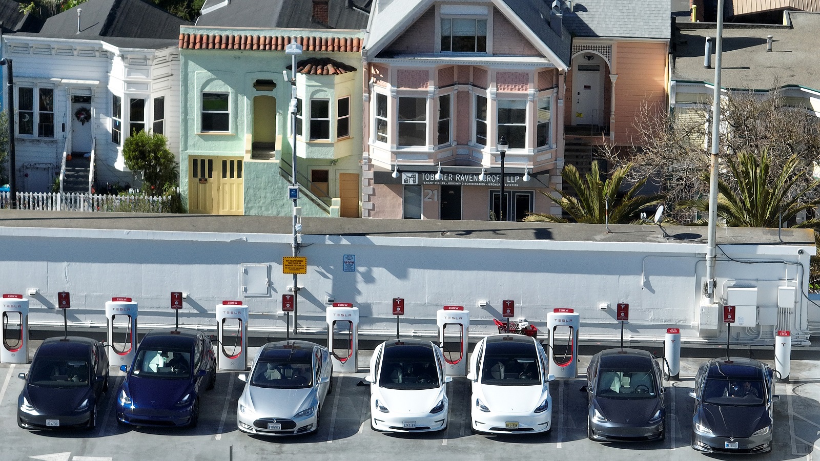خطة "تاريخية": السيارات في أميركا كهربائية عام 2032